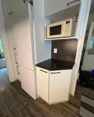 Hietatie 3 *